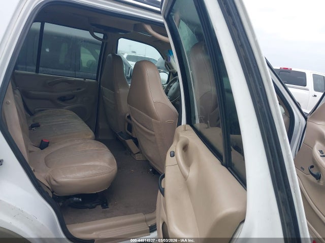 Продаж на аукціоні авто 2001 Ford Expedition Eddie Bauer, vin: 1FMEU17L51LB22333, номер лоту: 44514927