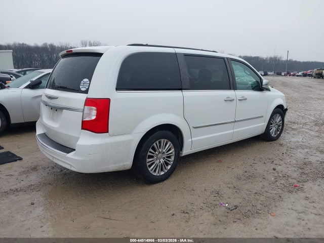 Продажа на аукционе авто 2016 Chrysler Town & Country Touring-l Anniversary Edition, vin: 2C4RC1CG9GR222713, номер лота: 44514966