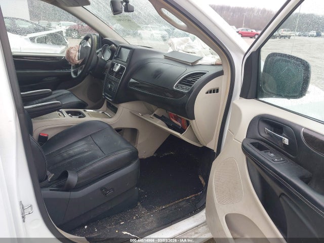 Продажа на аукционе авто 2016 Chrysler Town & Country Touring-l Anniversary Edition, vin: 2C4RC1CG9GR222713, номер лота: 44514966