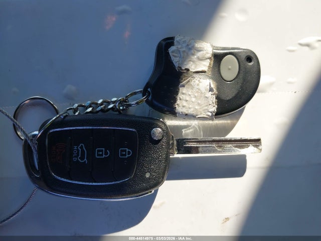 5XYZU3LB6HG425903 Hyundai Santa Fe Sport 2.4l
