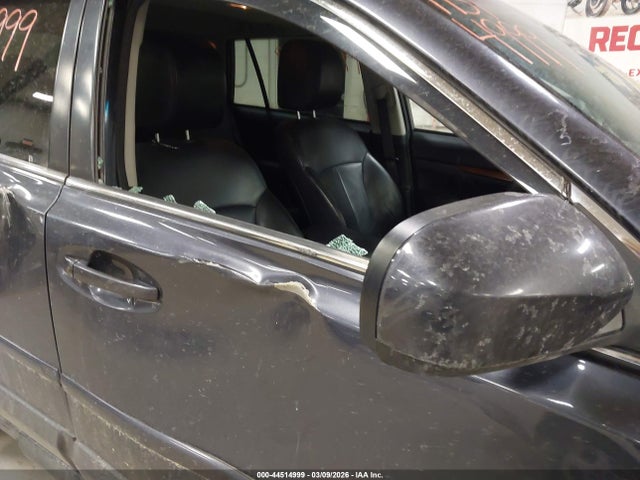 Продаж на аукціоні авто 2013 Subaru Outback 3.6r Limited, vin: 4S4BRDPC6D2214261, номер лоту: 44514999
