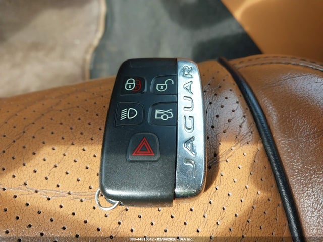 2015 JAGUAR XJ SAJWJ2GD5F8V87089 Photo 10