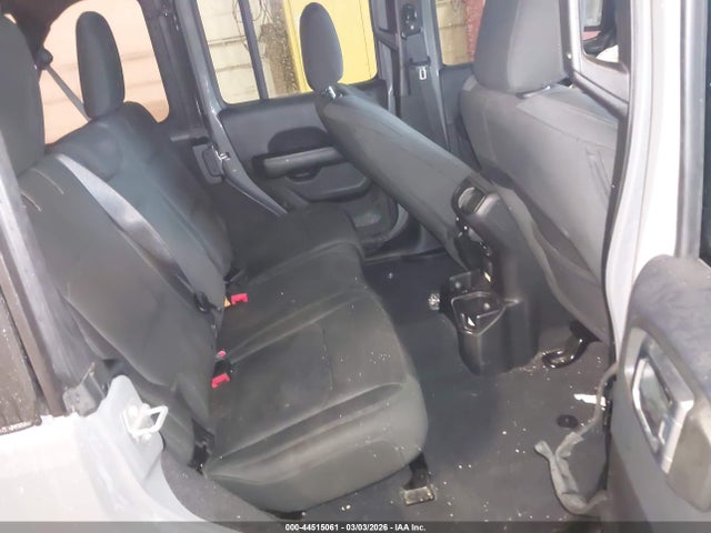2018 Jeep Wrangler Unlimited Sahara 4x4 მანქანა იყიდება აუქციონზე, vin: 1C4HJXEG7JW229627, აუქციონის ნომერი: 44515061