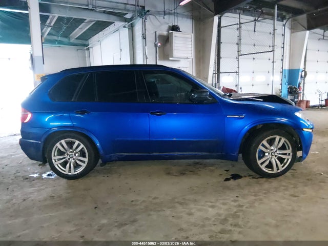 44515062 :رقم المزاد ، 5YMGY0C52DLL15716 vin ، 2013 Bmw X5 M مزاد بيع