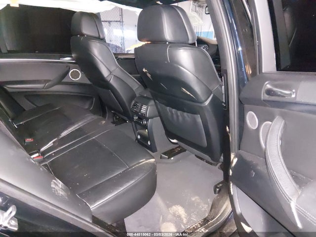 44515062 :رقم المزاد ، 5YMGY0C52DLL15716 vin ، 2013 Bmw X5 M مزاد بيع