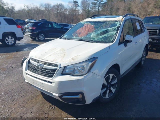 2018 SUBARU FORESTER JF2SJAGC1JH575918 Photo 1
