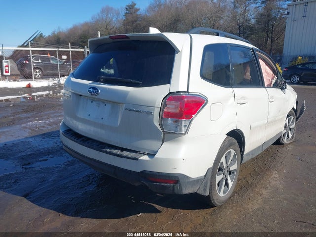 2018 SUBARU FORESTER JF2SJAGC1JH575918 Photo 3