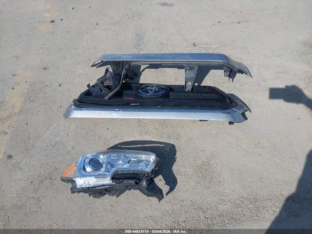 2022 Toyota Tacoma Sr მანქანა იყიდება აუქციონზე, vin: 3TYRX5GNXNT052035, აუქციონის ნომერი: 44515110