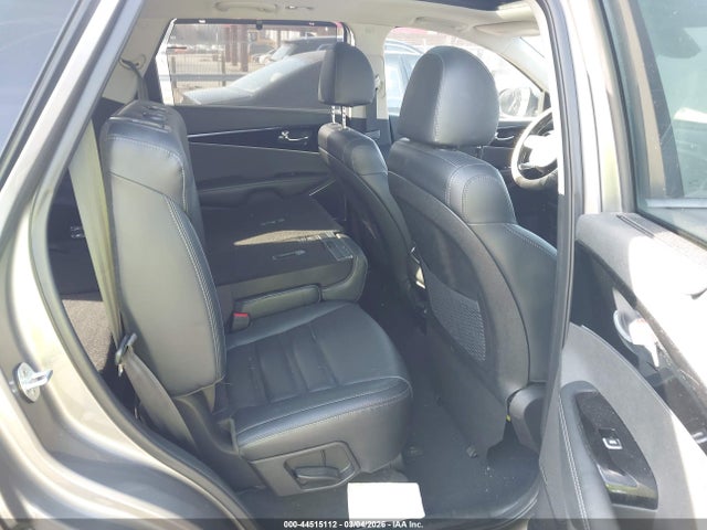 44515112 :رقم المزاد ، 5XYPKDA51KG557667 vin ، 2019 Kia Sorento 3.3l Sx مزاد بيع