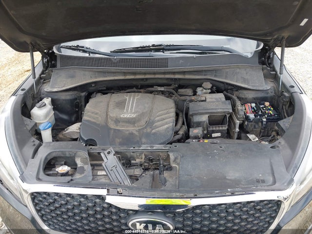 5XYPGDA52GG177651 KIA Sorento 3.3l Lx