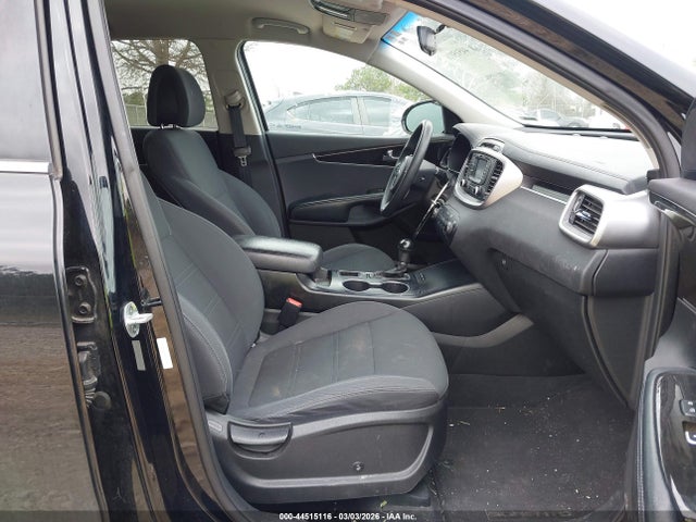5XYPGDA52GG177651 KIA Sorento 3.3l Lx