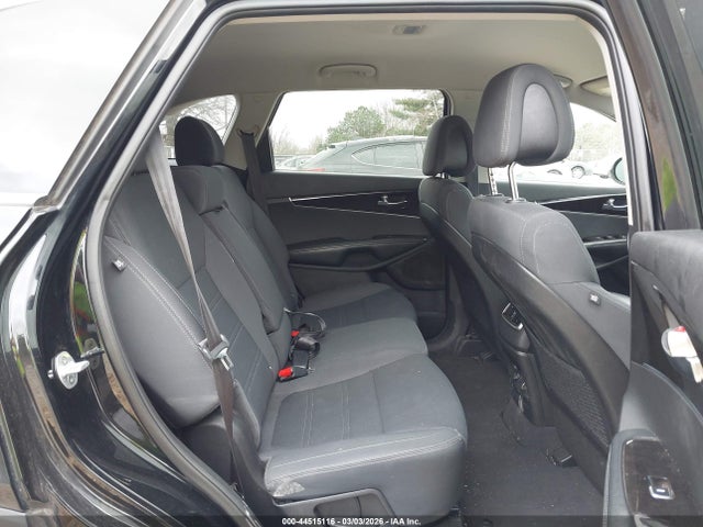 5XYPGDA52GG177651 KIA Sorento 3.3l Lx