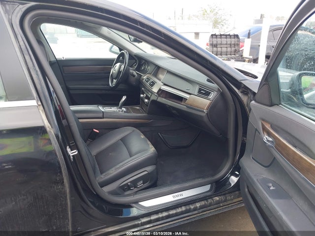 2013 Bmw 740i მანქანა იყიდება აუქციონზე, vin: WBAYA6C56DC995248, აუქციონის ნომერი: 44515138