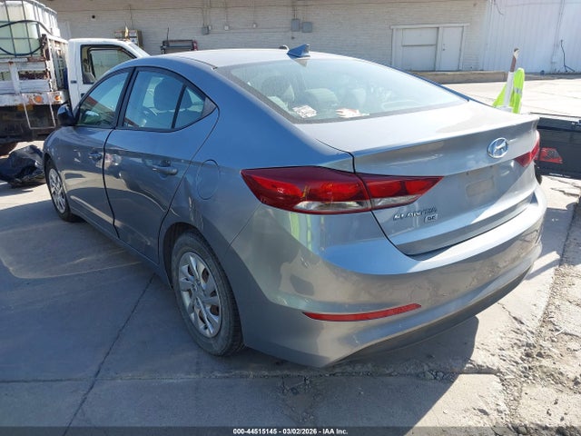 Hyundai ELANTRA SE 2017 5NPD74LF2HH206990 Image 3