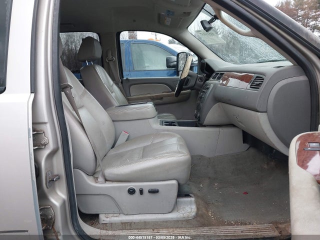 Продажа на аукционе авто 2007 Gmc Sierra 3500 Drw Slt, vin: 1GTJK33657F560698, номер лота: 44515157
