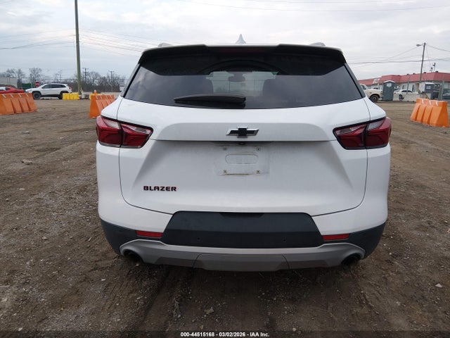 2021 Chevrolet Blazer Fwd 2lt მანქანა იყიდება აუქციონზე, vin: 3GNKBCR43MS500993, აუქციონის ნომერი: 44515168