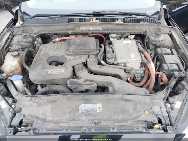 Ford Fusion Energi Titanium 2016 3FA6P0SUXGR243904 Image 10