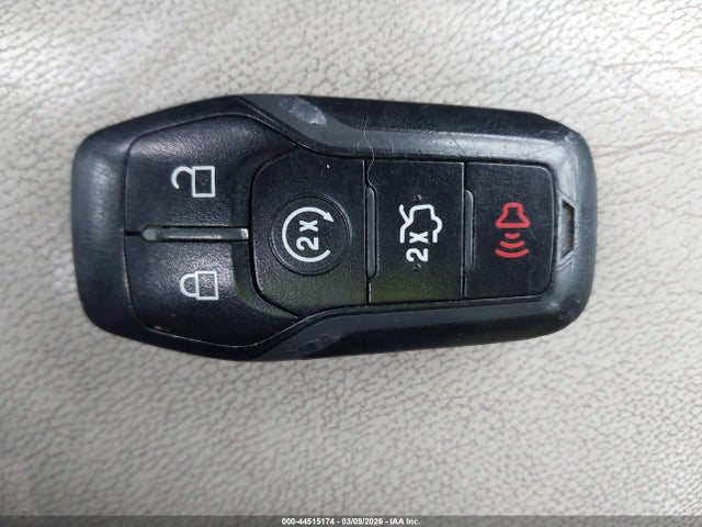 Ford Fusion Energi Titanium 2016 3FA6P0SUXGR243904 Image 11