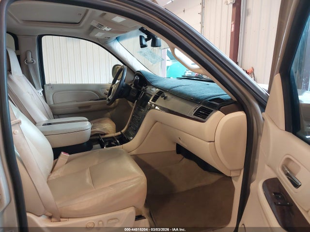 2008 CADILLAC ESCALADE ESV 1GYFC66848R195118 Photo 4
