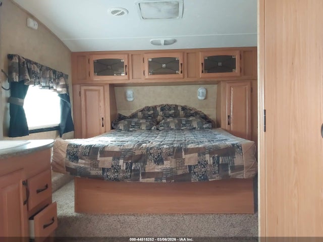 Продажа на аукционе авто 2010 Keystone Laredo M-245 Rl, vin: 4YDF24524AE601998, номер лота: 44515252