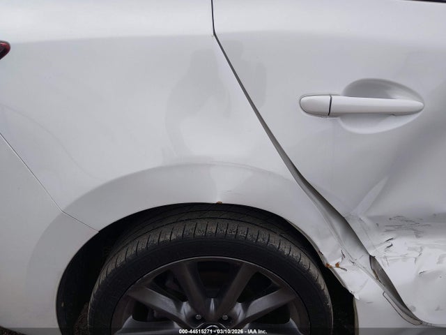 Продаж на аукціоні авто 2018 Mazda Mazda3 Touring, vin: 3MZBN1V3XJM212533, номер лоту: 44515271