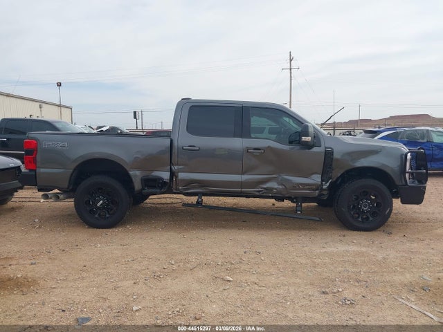 Ford F-350 Lariat 2026 1FT8W3BT1TEC85437 Image 16