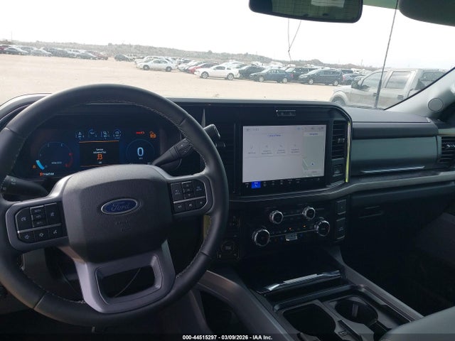 Ford F-350 Lariat 2026 1FT8W3BT1TEC85437 Image 19