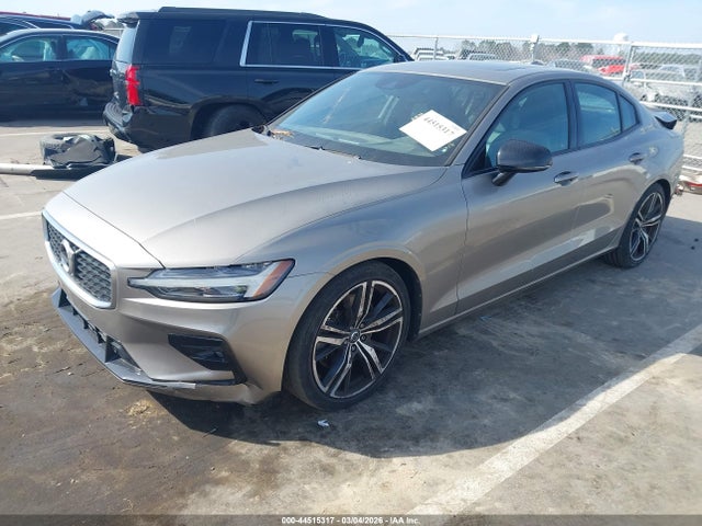 2020 VOLVO S60 7JRA22TM8LG039280 Photo 1