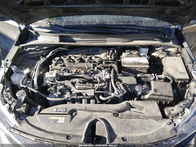 5YFB4MDE7RP141273 Toyota COROLLA LE
