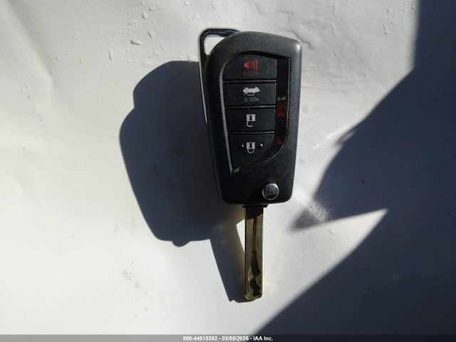 5YFB4MDE7RP141273 Toyota COROLLA LE