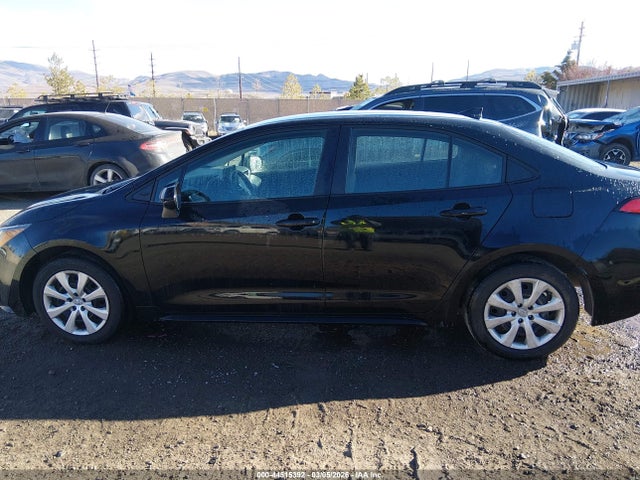 5YFB4MDE7RP141273 Toyota COROLLA LE