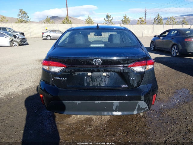 5YFB4MDE7RP141273 Toyota COROLLA LE