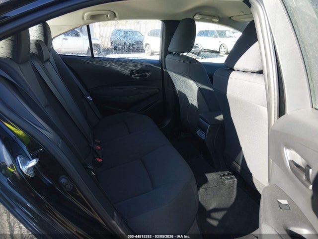 5YFB4MDE7RP141273 Toyota COROLLA LE