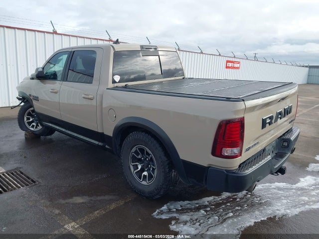 2017 RAM 1500 1C6RR7YT9HS612032 Photo 2