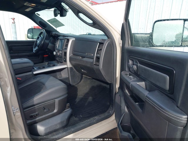 2017 RAM 1500 1C6RR7YT9HS612032 Photo 4