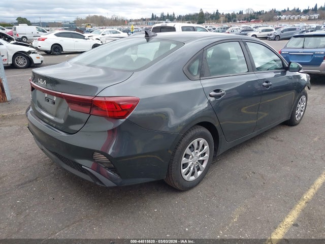 3KPF24AD1NE425240 KIA FORTE FE