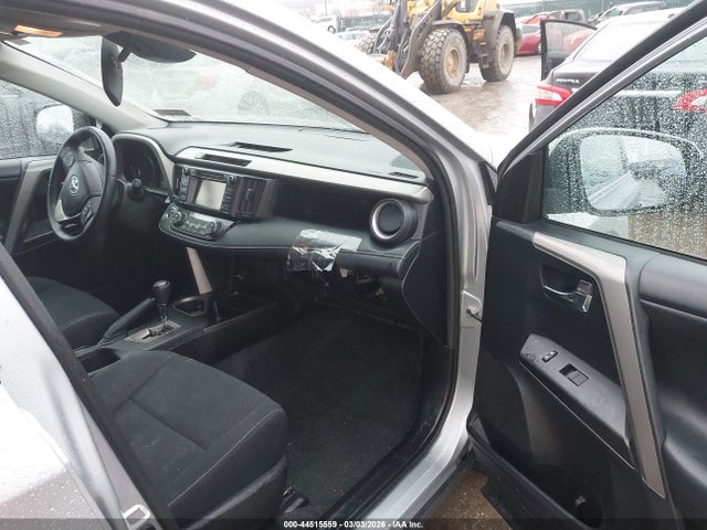 Toyota Rav4 Xle 2018 2T3RFREV6JW836441 Image 5