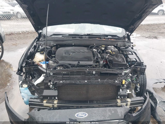 3FA6P0HD9GR286038 Ford FUSION SE