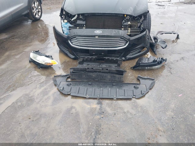 3FA6P0HD9GR286038 Ford FUSION SE