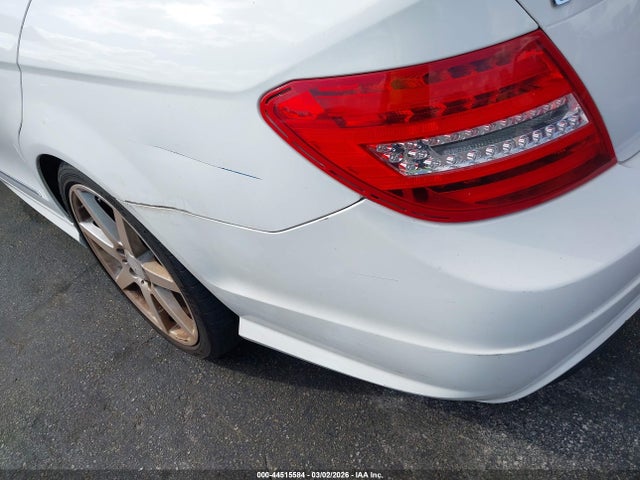 2014 Mercedes-benz C-class C 250 Sport მანქანა იყიდება აუქციონზე, vin: WDDGF4HBXEA955566, აუქციონის ნომერი: 44515584