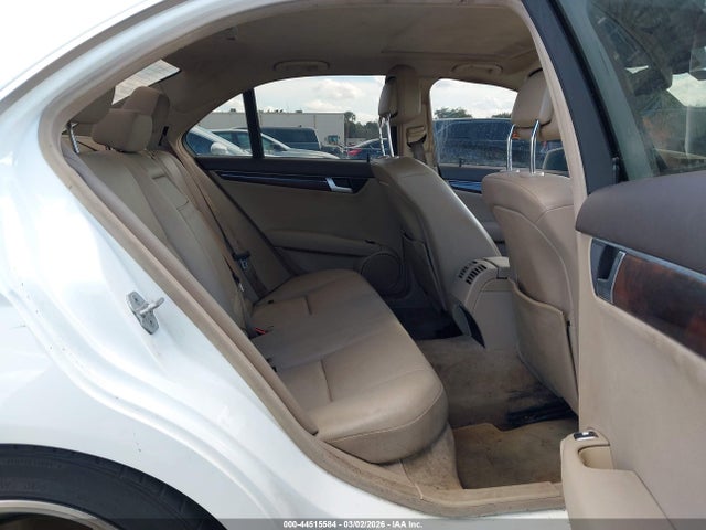 2014 Mercedes-benz C-class C 250 Sport მანქანა იყიდება აუქციონზე, vin: WDDGF4HBXEA955566, აუქციონის ნომერი: 44515584