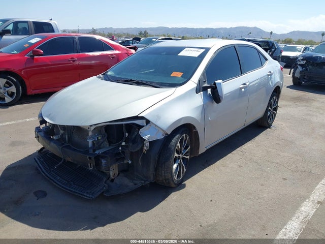 Toyota COROLLA SE 2017 5YFBURHE3HP703479 Image 2