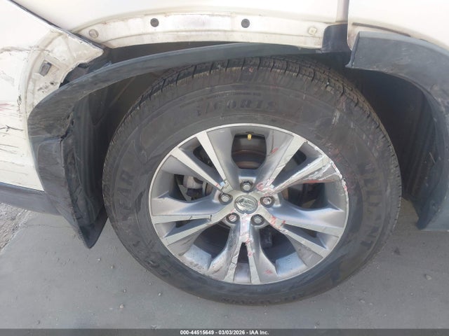 Продажа на аукционе авто 2015 Toyota Highlander Le Plus V6, vin: 5TDZKRFH0FS110586, номер лота: 44515649