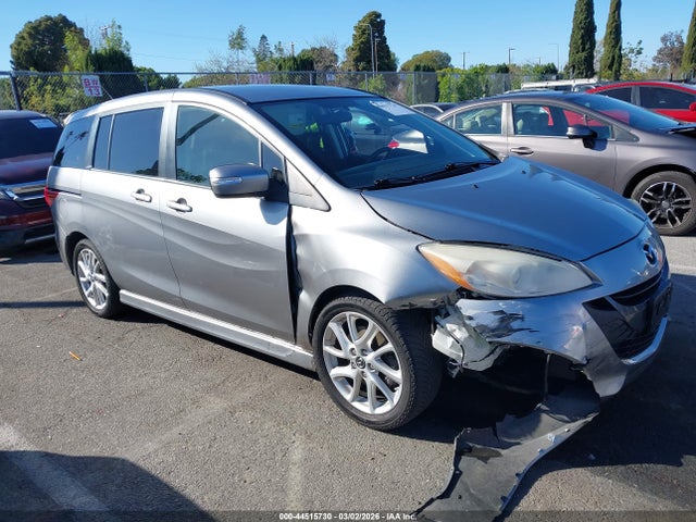Mazda Mazda5 Touring 2014 JM1CW2CLXE0176154 Image 13