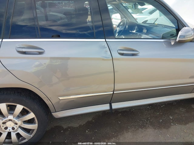 44515759 :رقم المزاد ، WDCGG8HB5BF646711 vin ، 2011 Mercedes-benz Glk 350 4matic مزاد بيع