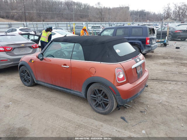 2012 MINI COOPER WMWZN3C5XCT265381 Photo 2