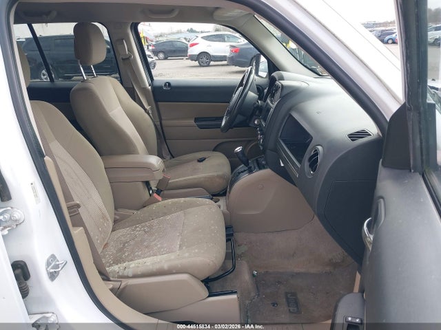 Jeep Patriot Latitude 2014 1C4NJPFB9ED793626 Image 5
