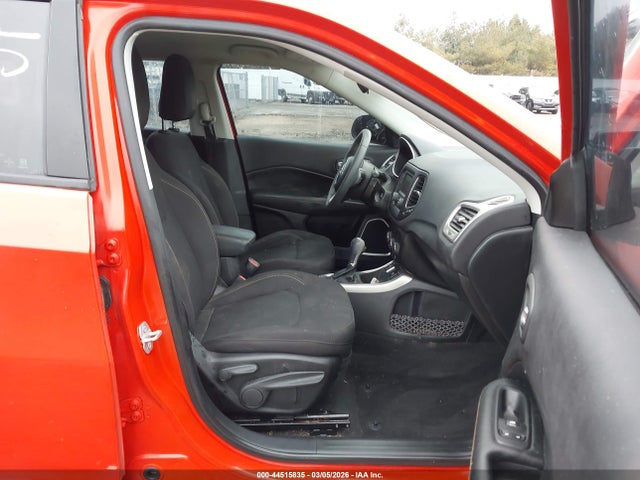 2018 JEEP COMPASS 3C4NJCAB1JT233149 Photo 4