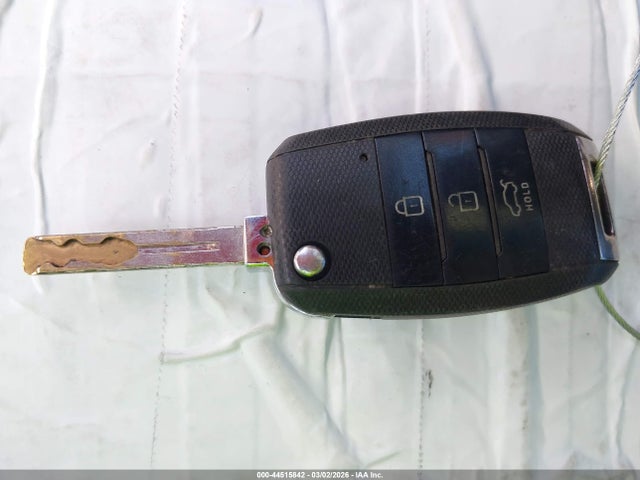 KIA Soul 2017 KNDJN2A21H7475760 Image 11