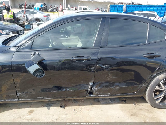 7JRL12FJ3SG368996 Volvo S60 B5 Core